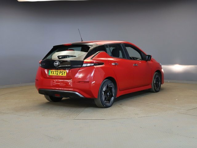 Nissan Leaf 39Kwh Acenta Hatchback 150 Ps Red #4