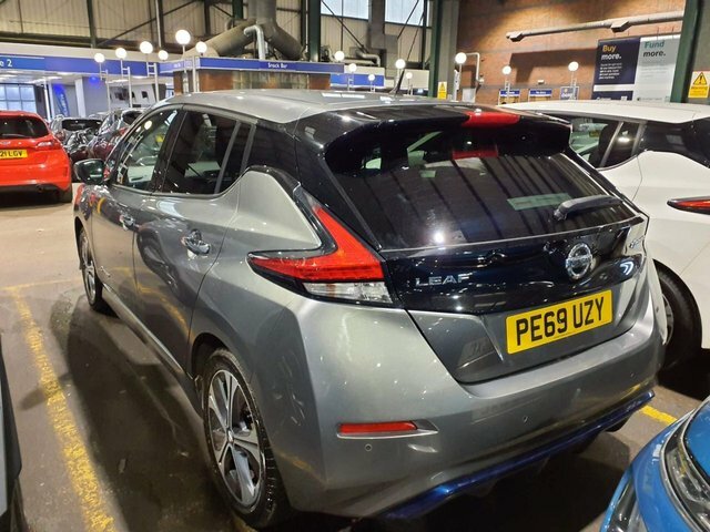 Nissan Leaf 40Kwh Tekna Hatchback 150 Ps Grey #5