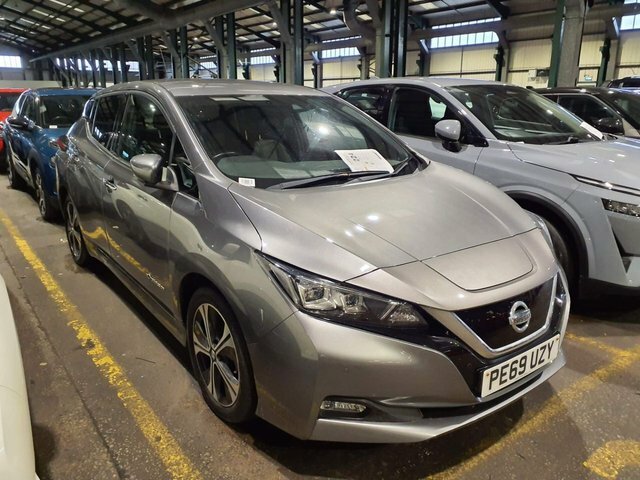 Nissan Leaf 40Kwh Tekna Hatchback 150 Ps Grey #3