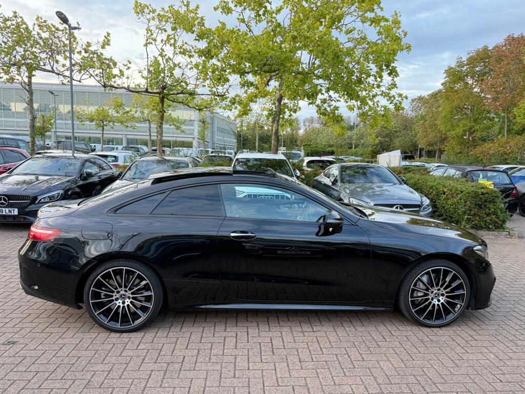 Mercedes-Benz E Class 3.0 E400 V6 Amg Line Premium Plus G-tronic 4Mat LY18ZBZ Black #3