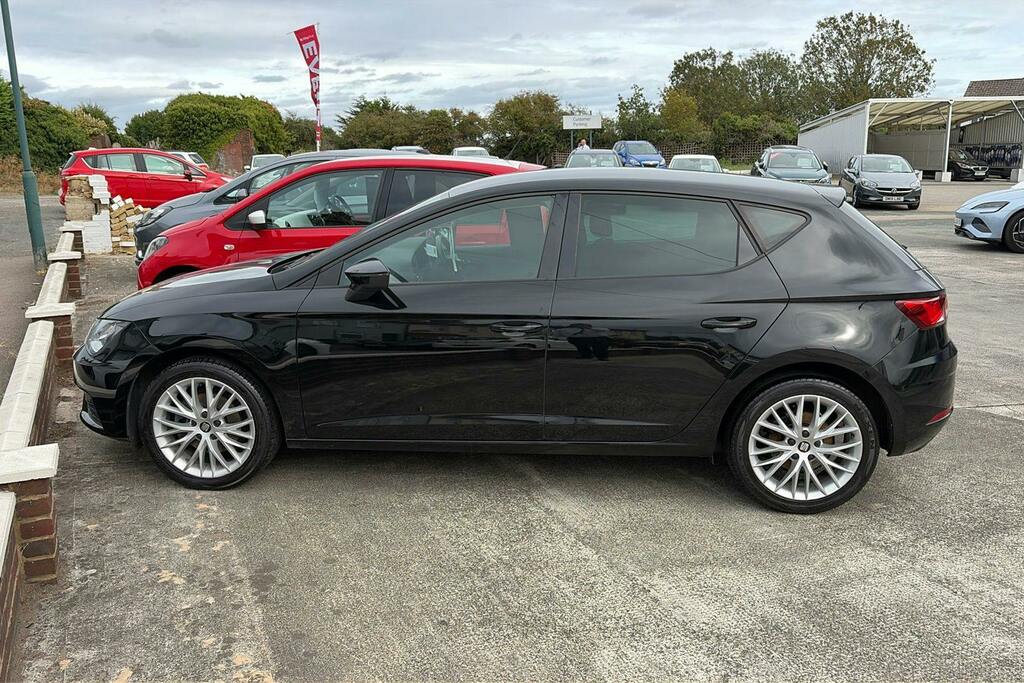 Seat Leon 1.5 Tsi Evo Se Dynamic Hatchback LV69HCH Black #6