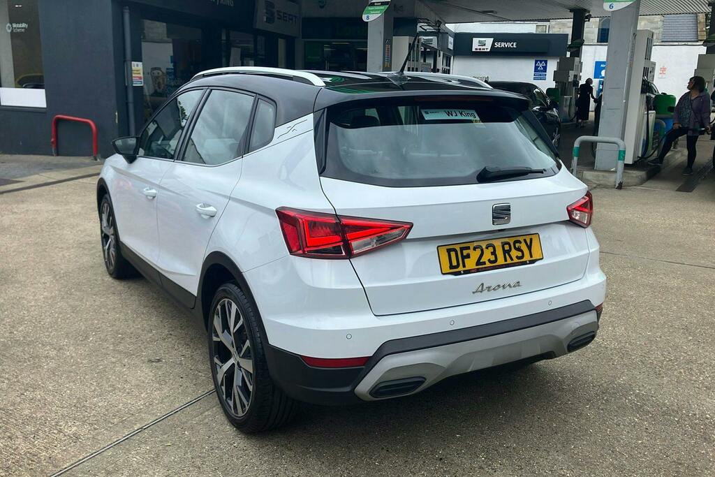 Seat Arona 1.0 Tsi Xperience Lux Suv Dsg Black #2