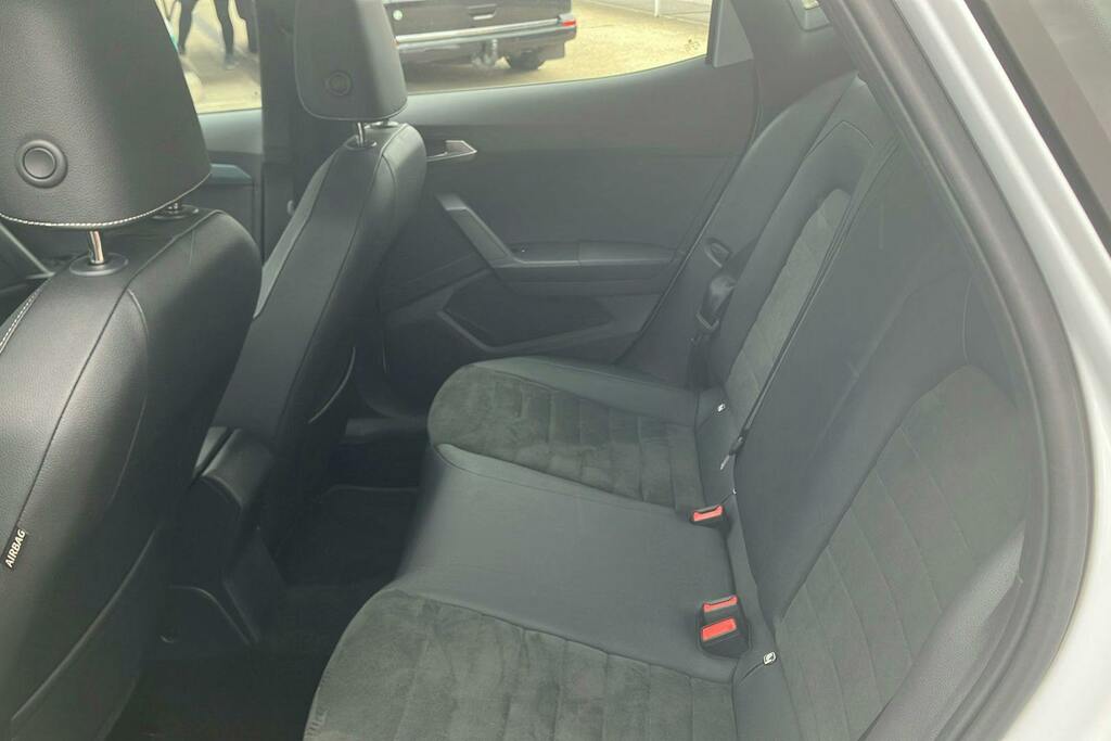 Seat Arona 1.0 Tsi Xperience Lux Suv Dsg Black #4