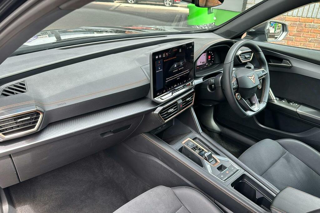Cupra Formentor 1.5 Etsi V2 Suv Hybrid Dsg Black #3