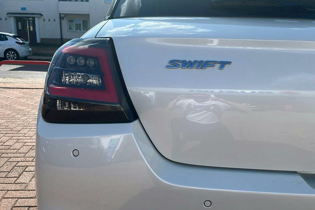 Suzuki Swift 1.2 Mild Hybrid Red #23