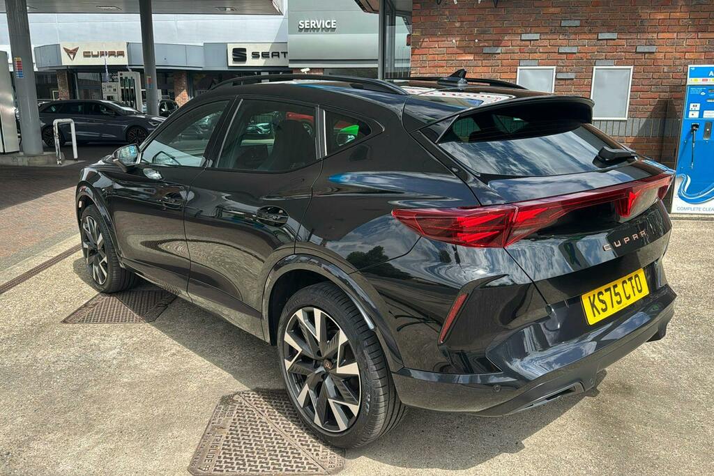 Cupra Formentor 1.5 Etsi V2 Suv Hybrid Dsg Black #2
