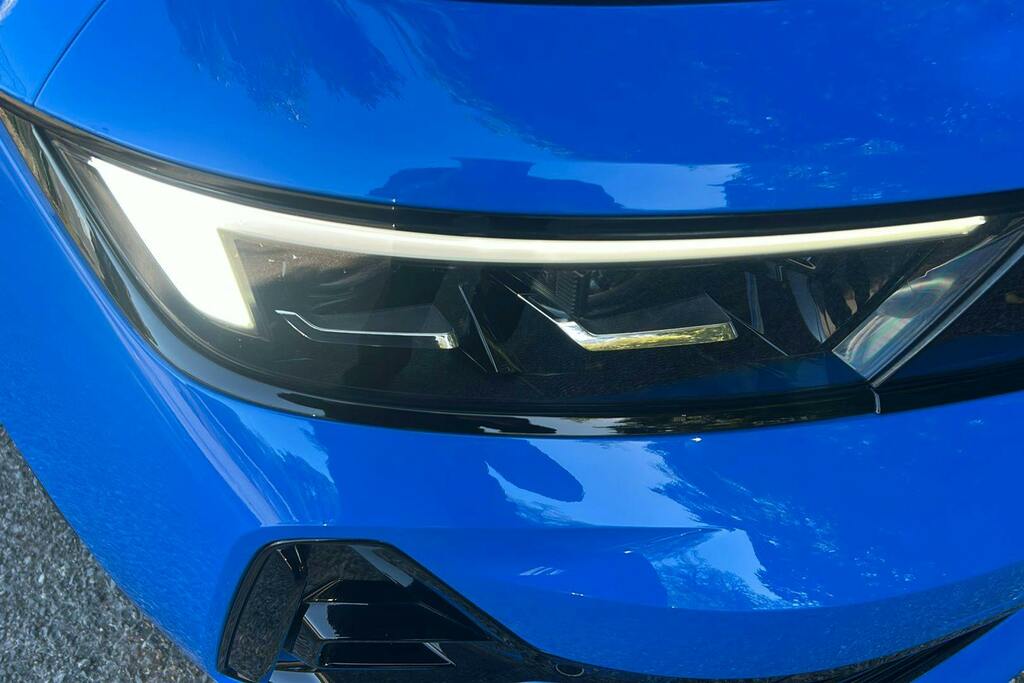 Vauxhall Astra Astra 1.2 Turbo 130 Griffin Hatchback White #19
