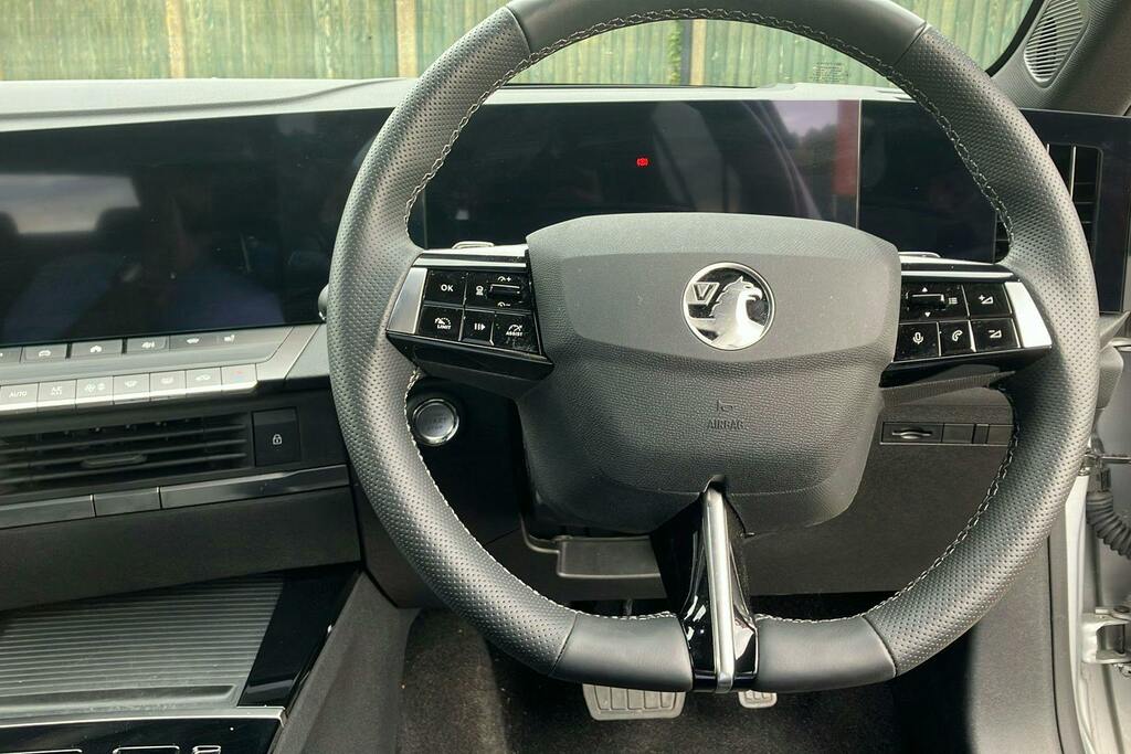 Vauxhall Astra 1.2 Turbo 130 Griffin 2025 Black #11