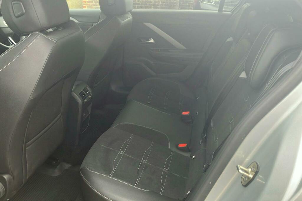 Vauxhall Astra 1.2 Turbo 130 Griffin 2025 Black #4