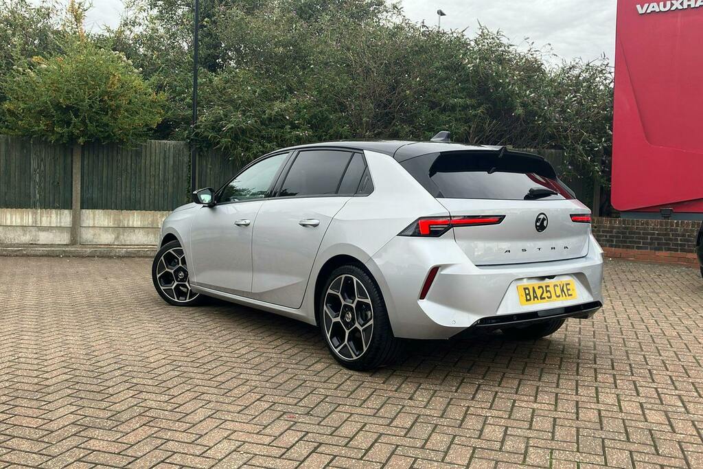Vauxhall Astra 1.2 Turbo 130 Griffin 2025 Black #41