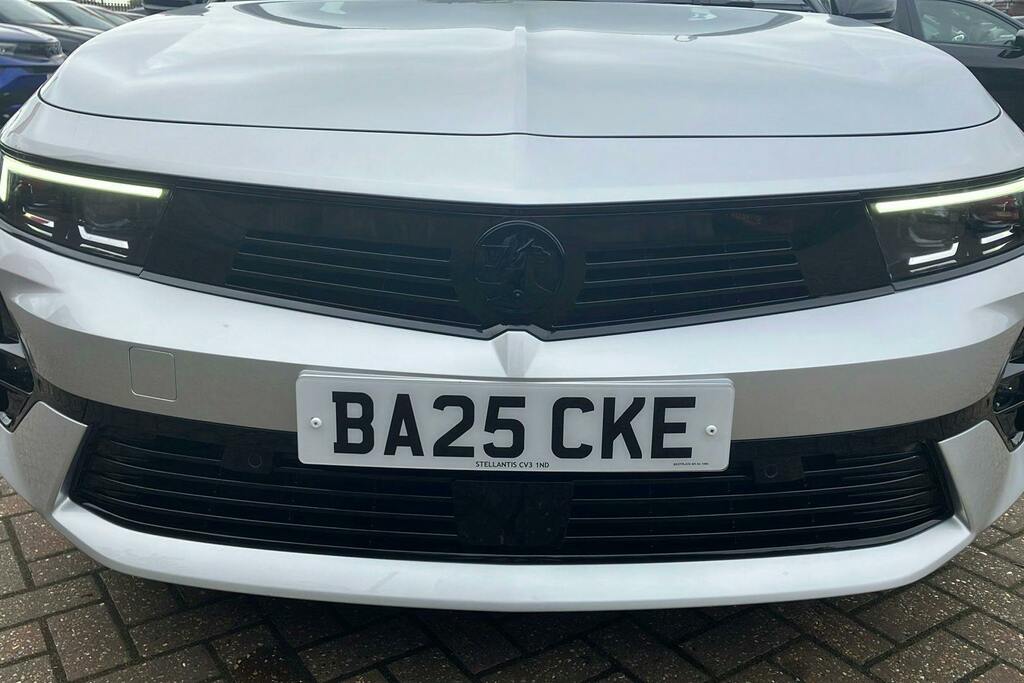 Vauxhall Astra 1.2 Turbo 130 Griffin 2025 Black #19