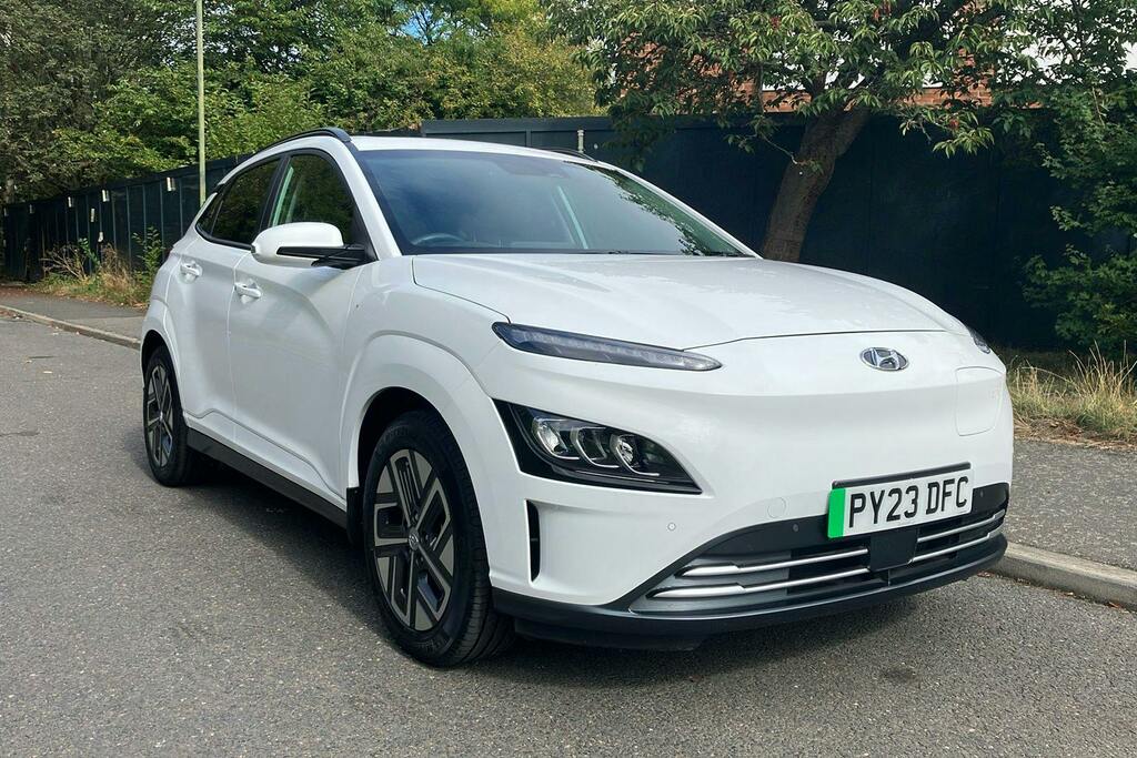 Hyundai Kona 64Kwh Ultimate Suv White