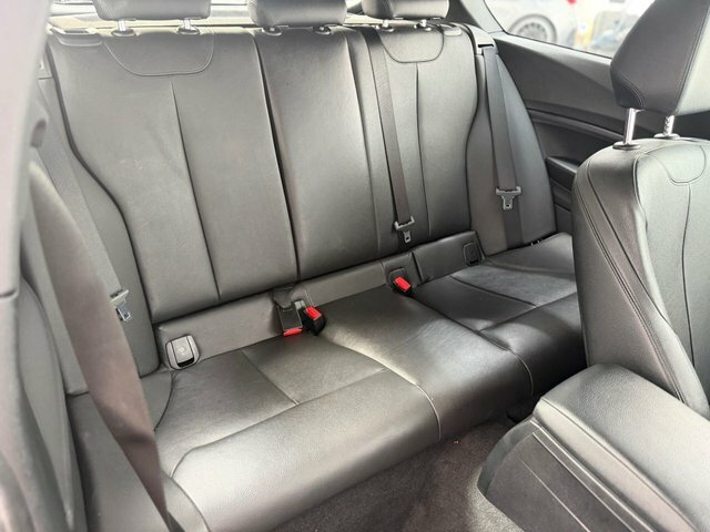 BMW 1 Series Se Black #21