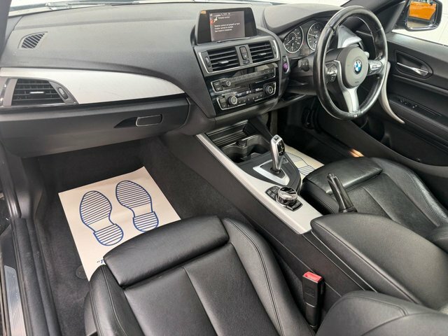 BMW 1 Series Se Black #20