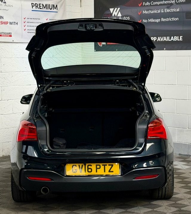 BMW 1 Series Se Black #15