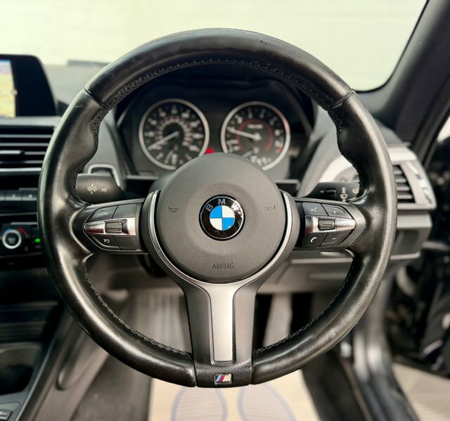 BMW 1 Series Se Black #23