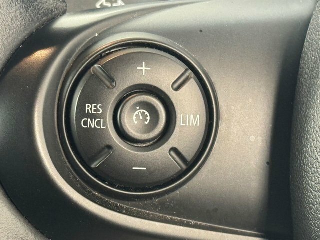 Mini Hatch 1.2 One Hatchback Euro 6 Ss Black #4