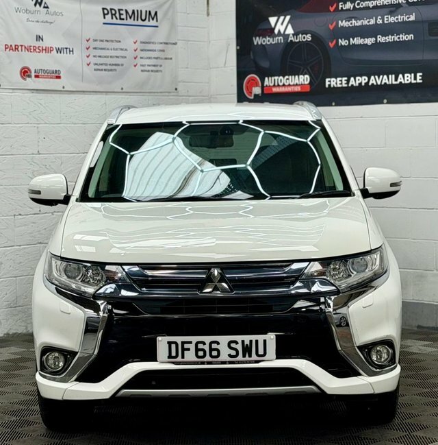 Mitsubishi Outlander 2.0H 12Kwh Gx3h Suv Plug-in Hybrid Cvt White #5