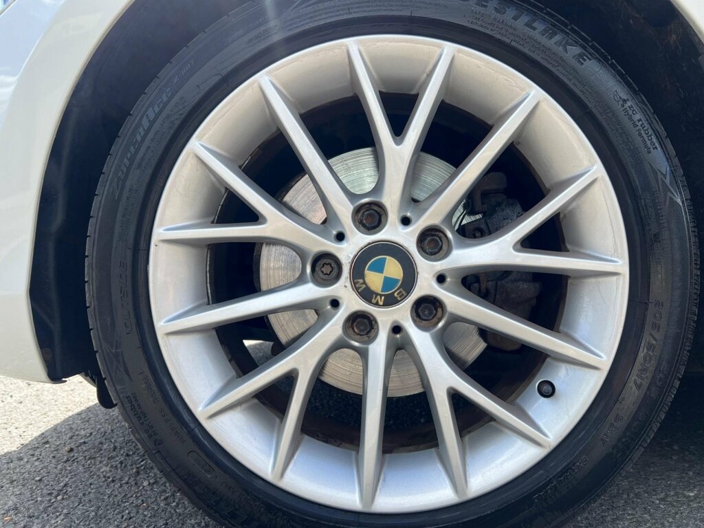 BMW 1 Series Sport Black #39
