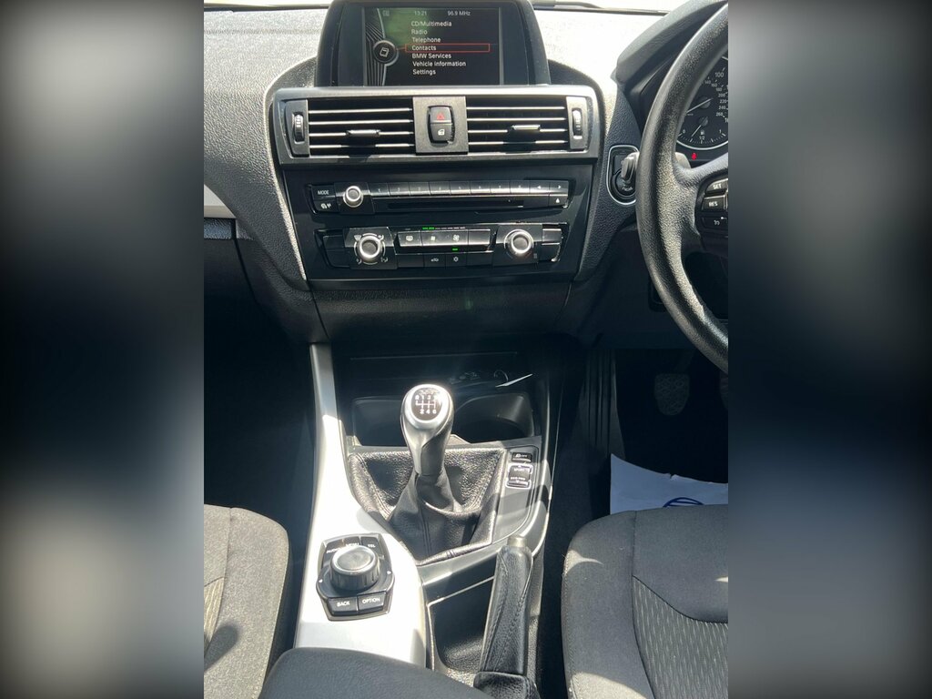 BMW 1 Series Sport Black #26