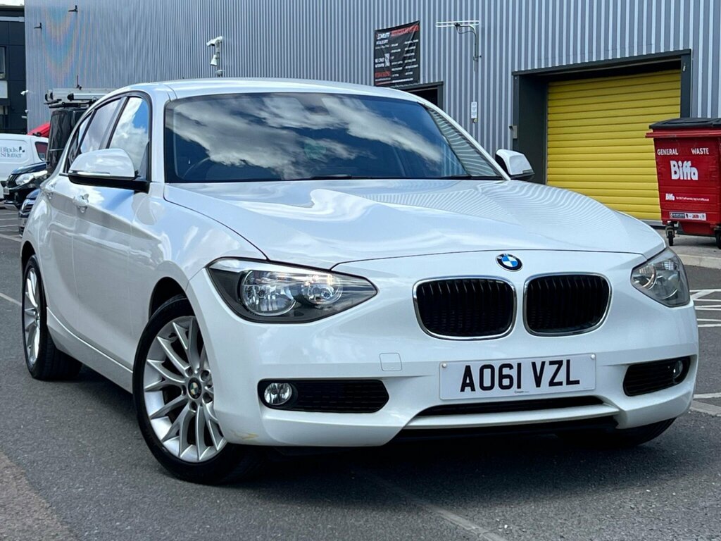 BMW 1 Series Sport Black #2