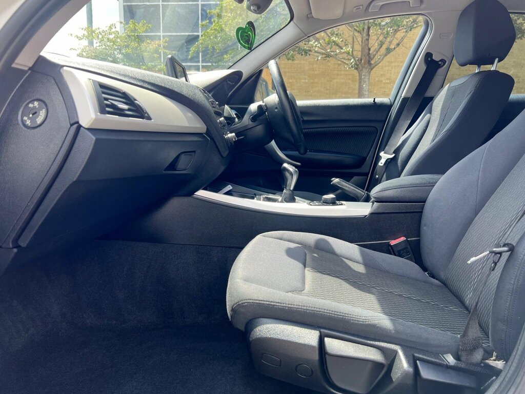 BMW 1 Series Sport Black #13