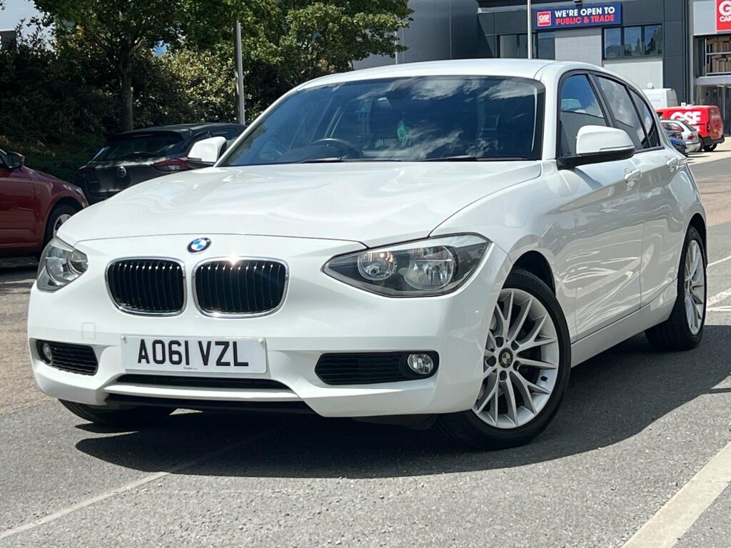 BMW 1 Series Sport Black #4