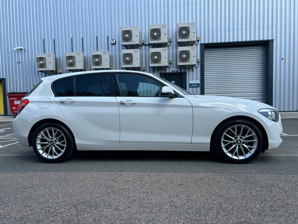 BMW 1 Series Sport Black #9