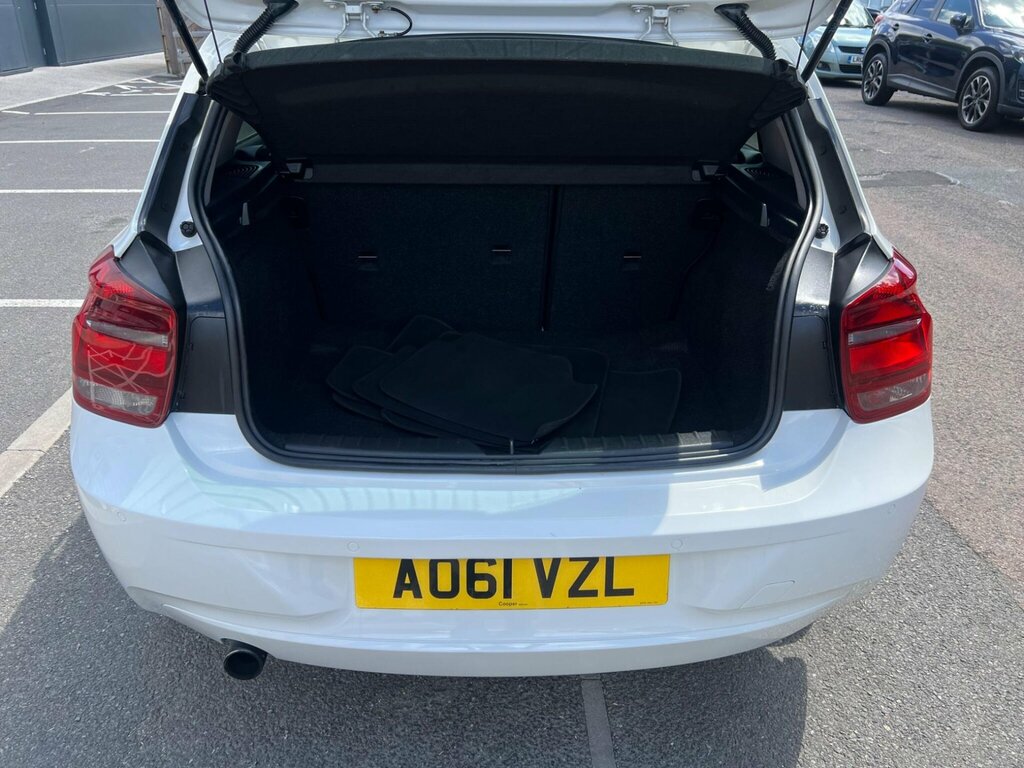 BMW 1 Series Sport Black #16
