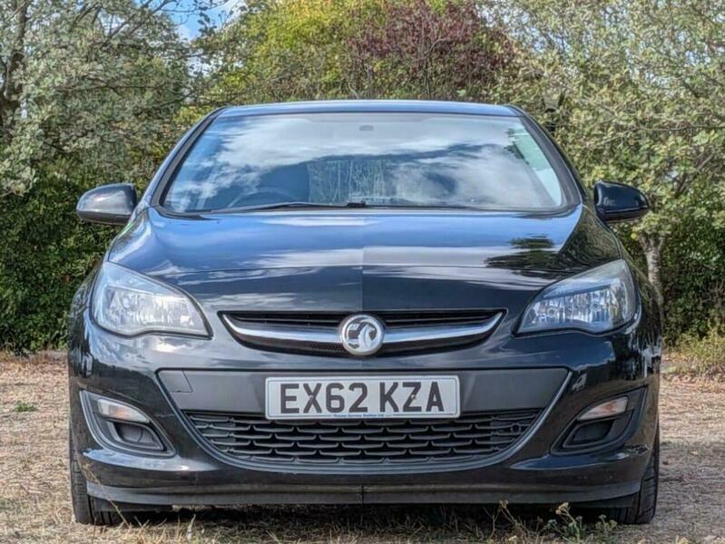 Vauxhall Astra 1.4 16V Exclusiv Euro #2