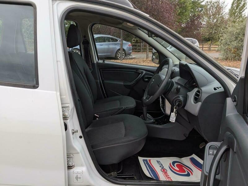 Dacia Duster 1.5 Laureate Dci 4Wd 109 Bhp Blue #18