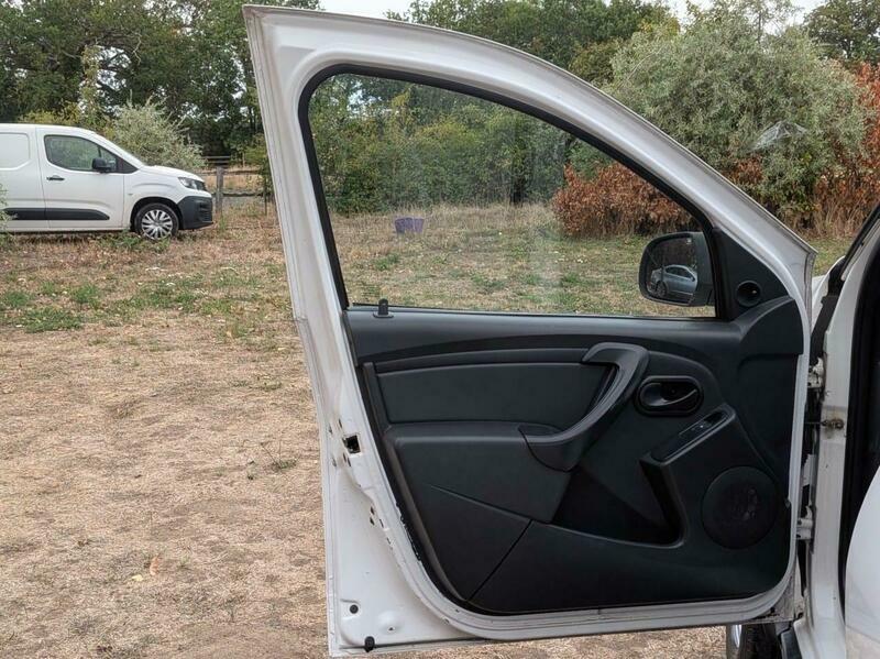 Dacia Duster 1.5 Laureate Dci 4Wd 109 Bhp Blue #22