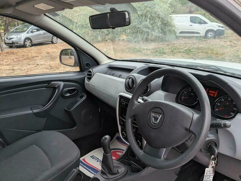 Dacia Duster 1.5 Laureate Dci 4Wd 109 Bhp Blue #17