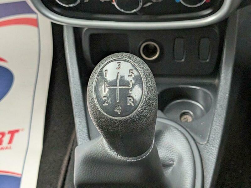 Dacia Duster 1.5 Laureate Dci 4Wd 109 Bhp Blue #15