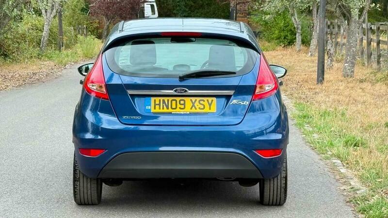 Ford Fiesta 1.25 Zetec 82 Silver #9