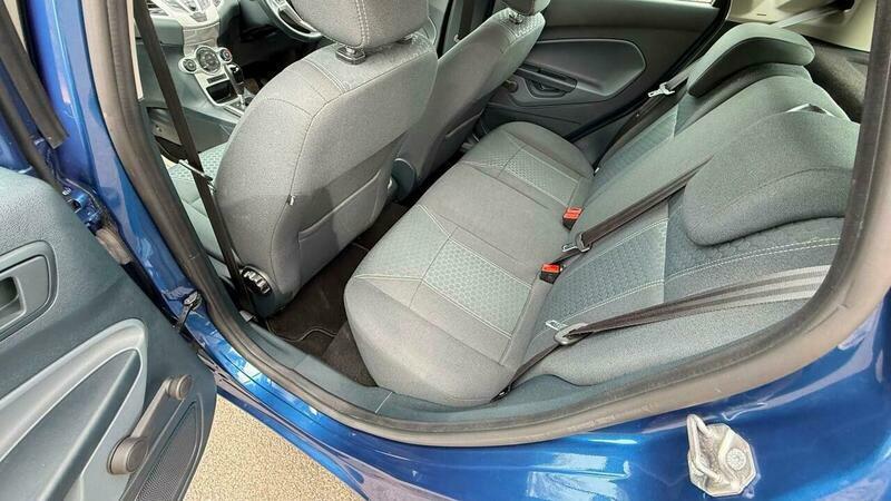 Ford Fiesta 1.25 Zetec 82 Silver #21