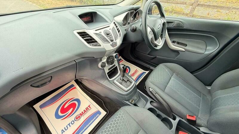 Ford Fiesta 1.25 Zetec 82 Silver #14