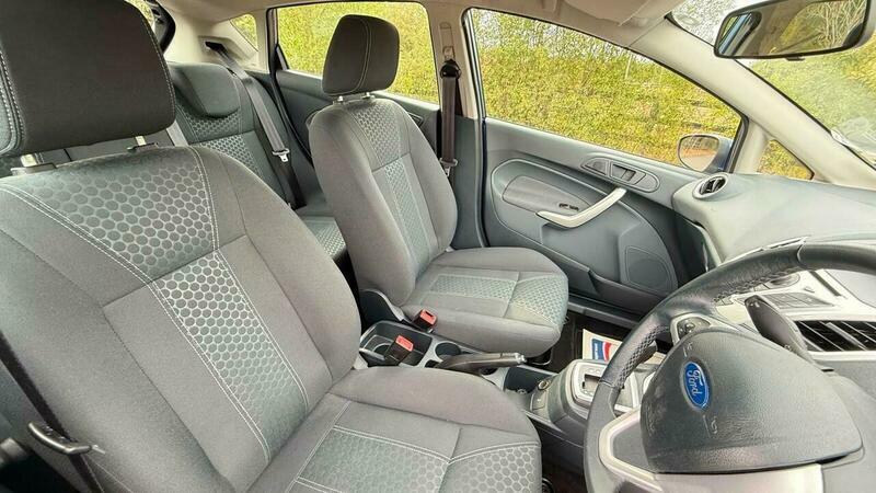 Ford Fiesta 1.25 Zetec 82 Silver #19