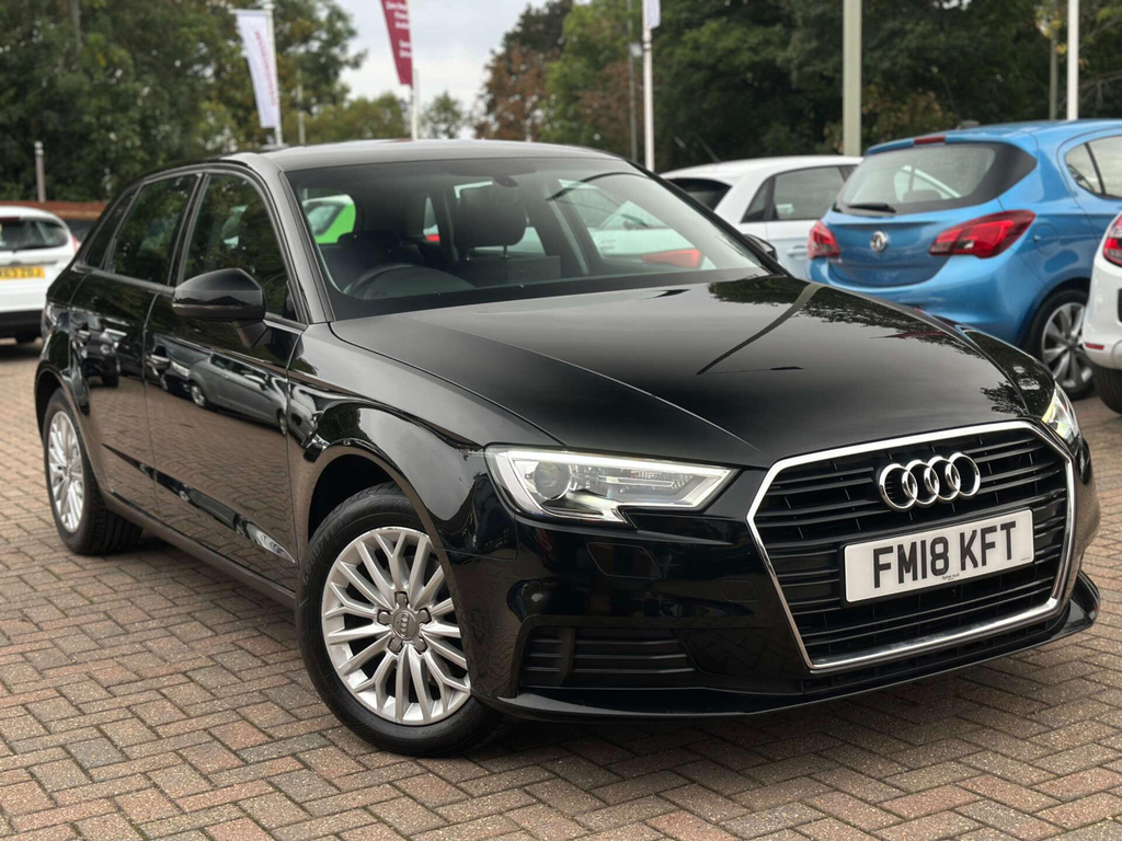 Audi A3 1.5 Sportback Se Technik Tfsi Black