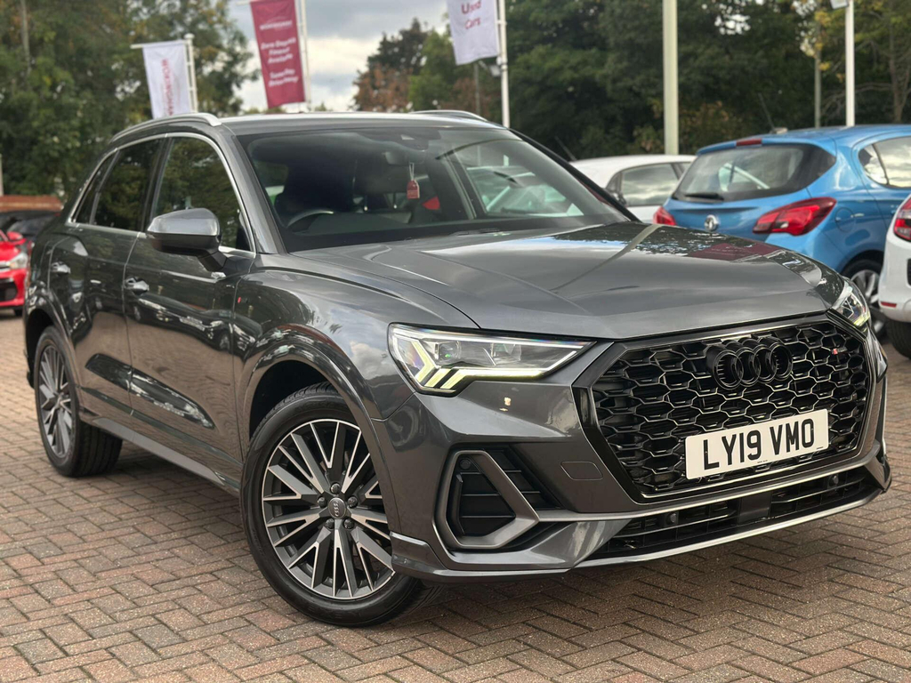Audi Q3 1.5 S Line 35 Tfsi Grey