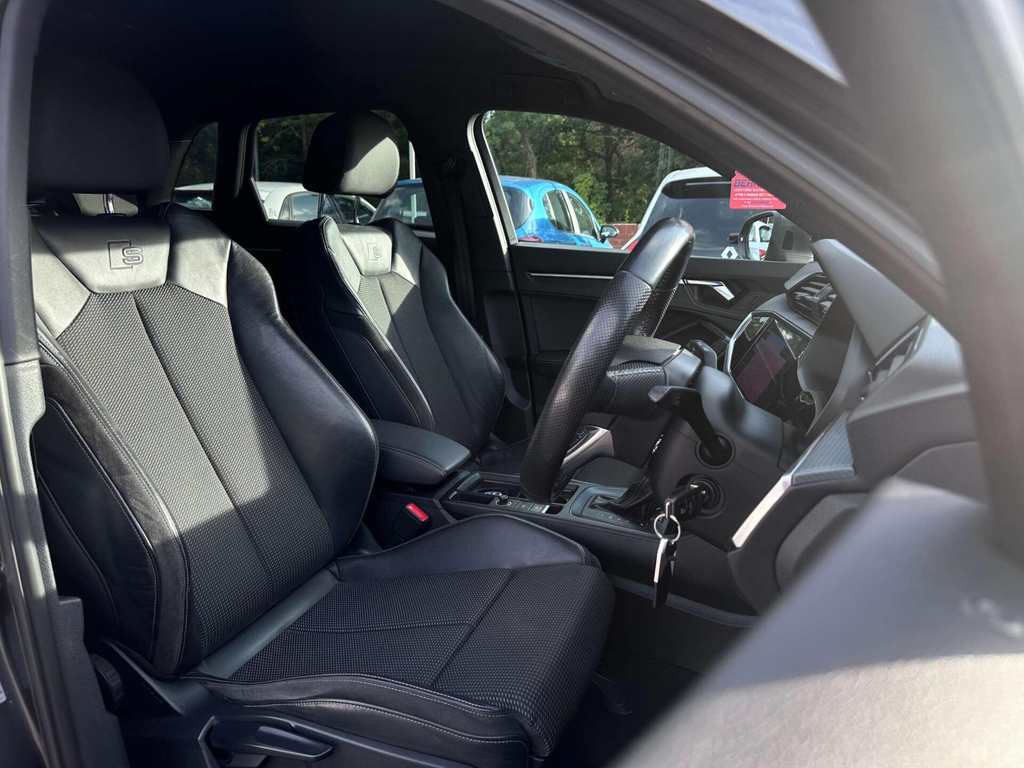 Audi Q3 1.5 S Line 35 Tfsi Grey #4