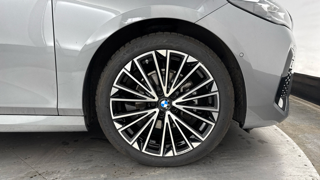 BMW 2 Series Active Tourer 225E Luxury Active Tourer Black #14