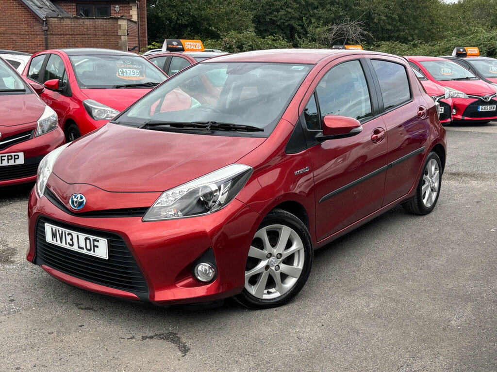 Toyota Yaris 1.5 Vvt-h T Spirit Cvt Euro 5 Red #3