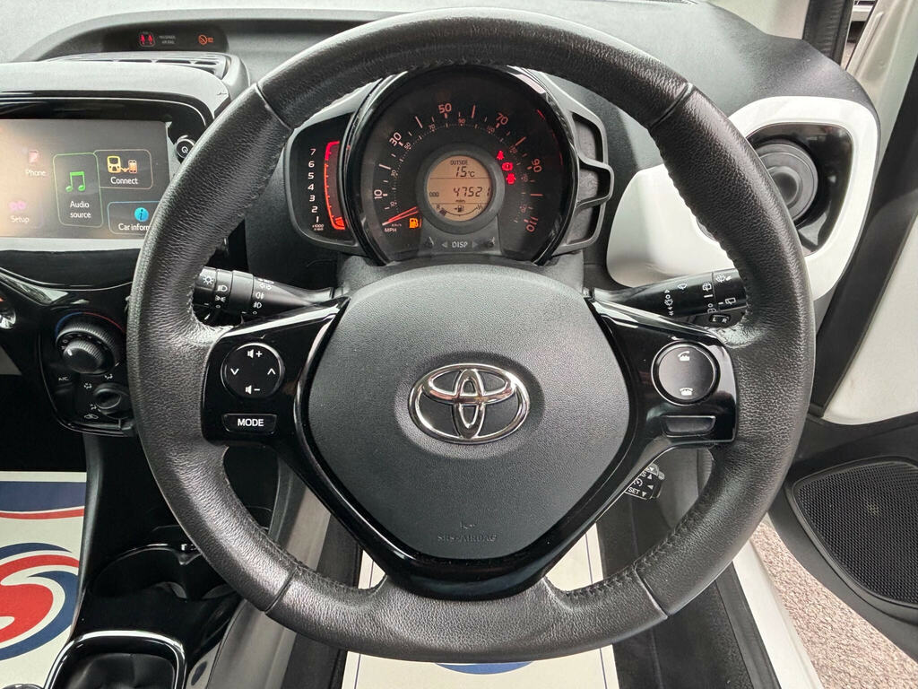 Toyota Aygo Hatchback Orange #57