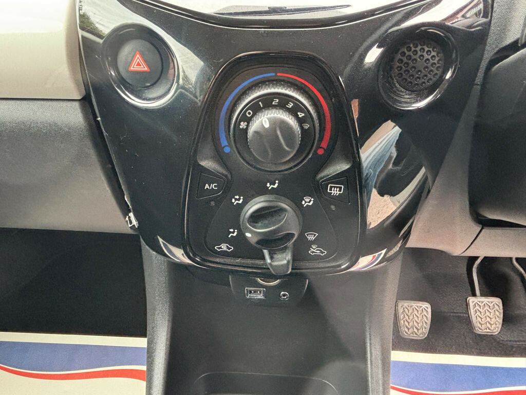 Toyota Aygo Hatchback Orange #55