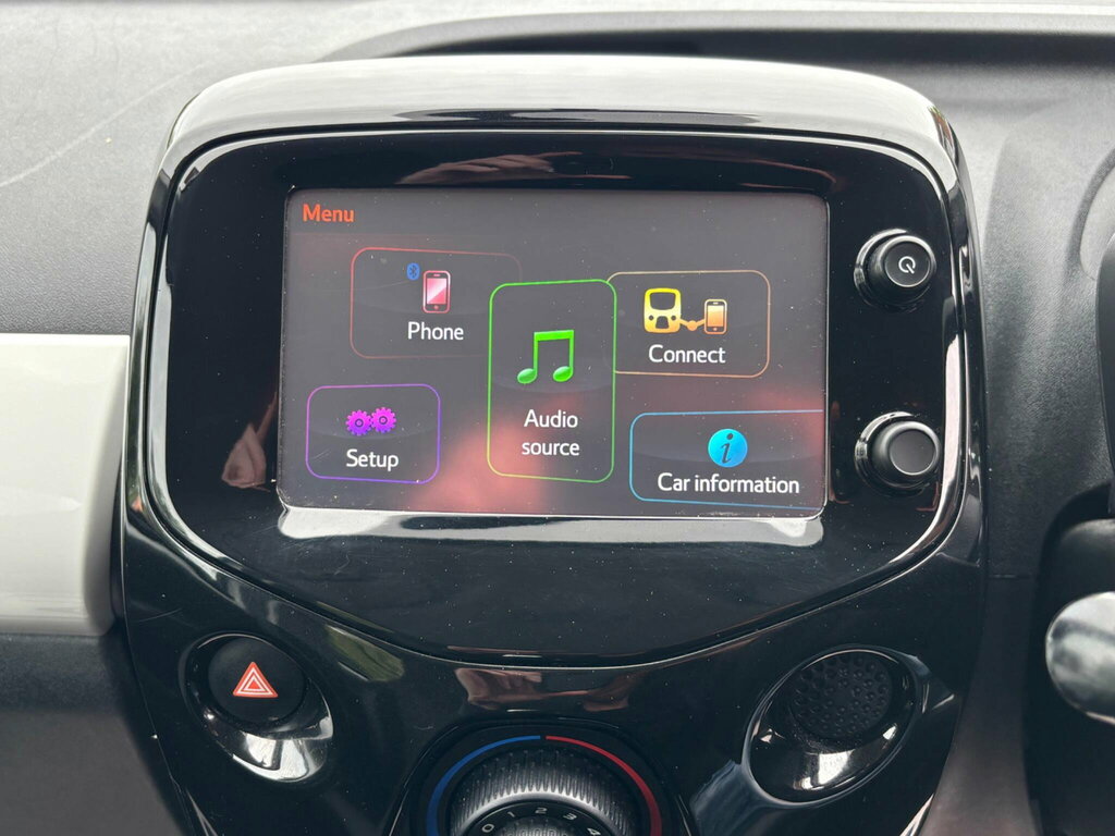 Toyota Aygo Hatchback Orange #12