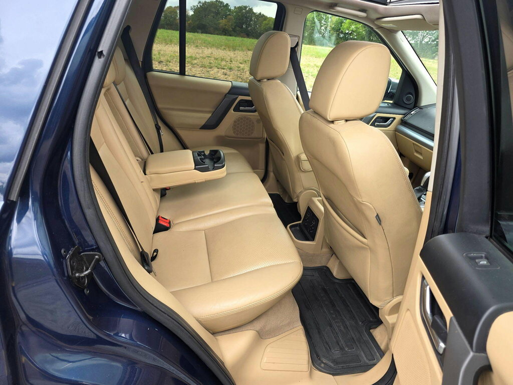 Land Rover Freelander 2 S Silver #18