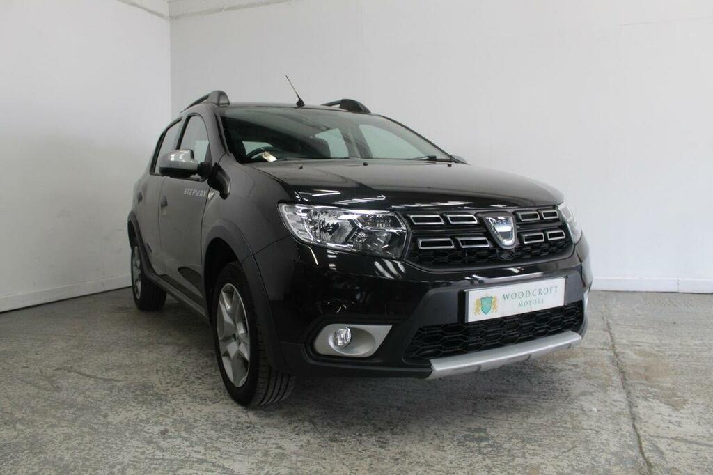 Dacia Sandero Stepway Hatchback 0.9 Tce Laureate Euro 6 Ss 2016 Black