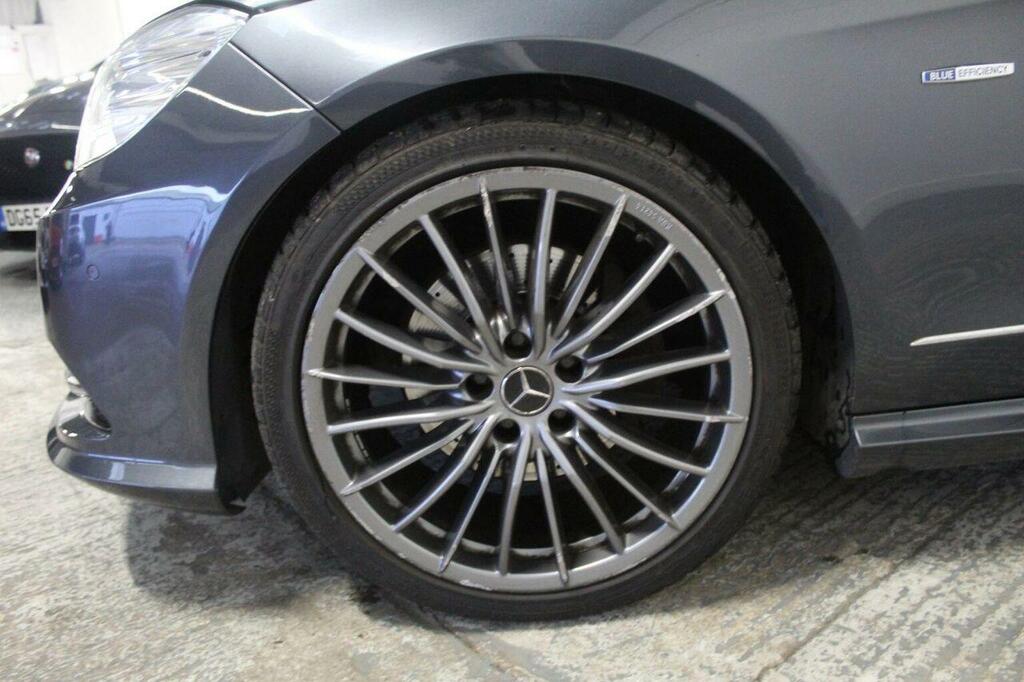 Mercedes-Benz E Class E250 Cdi Blueefficiency Avantgarde 5-Door Grey #48