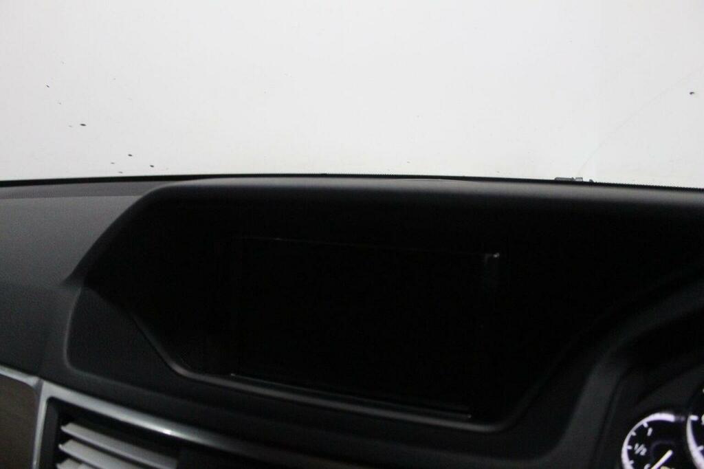 Mercedes-Benz E Class E250 Cdi Blueefficiency Avantgarde 5-Door Grey #32